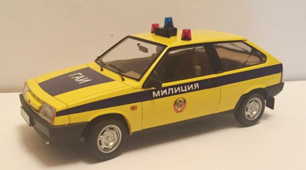1980 Lada-2108 Militsia KK Scale (3)