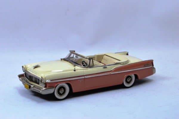 32-Chrysler Convertible Rose and White 1956-3